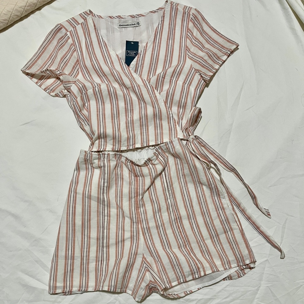 Abercrombie & Fitch Pink/White Striped Romper - Size Medium/Tall